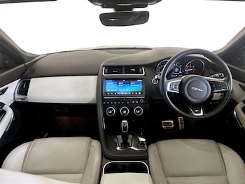 Used Jaguar E-Pace 2019 for sale - 78383551: Photo