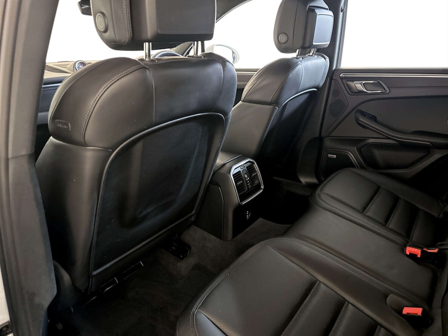 Used Porsche Macan 2020 for sale - 78223436: Photo 14