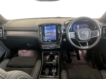 Used Volvo XC40 2023 for sale - 78367075: Photo