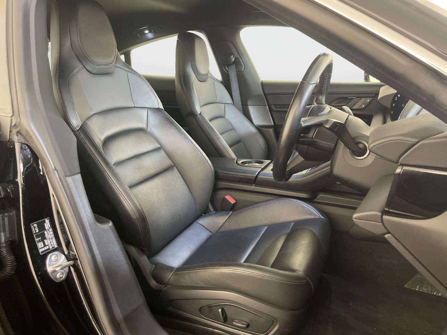 Used Porsche Taycan 2022 for sale - 78225912: Photo 13