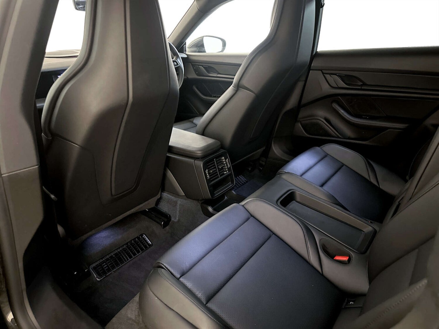 Used Porsche Taycan 2023 for sale - 78223475: Photo 14