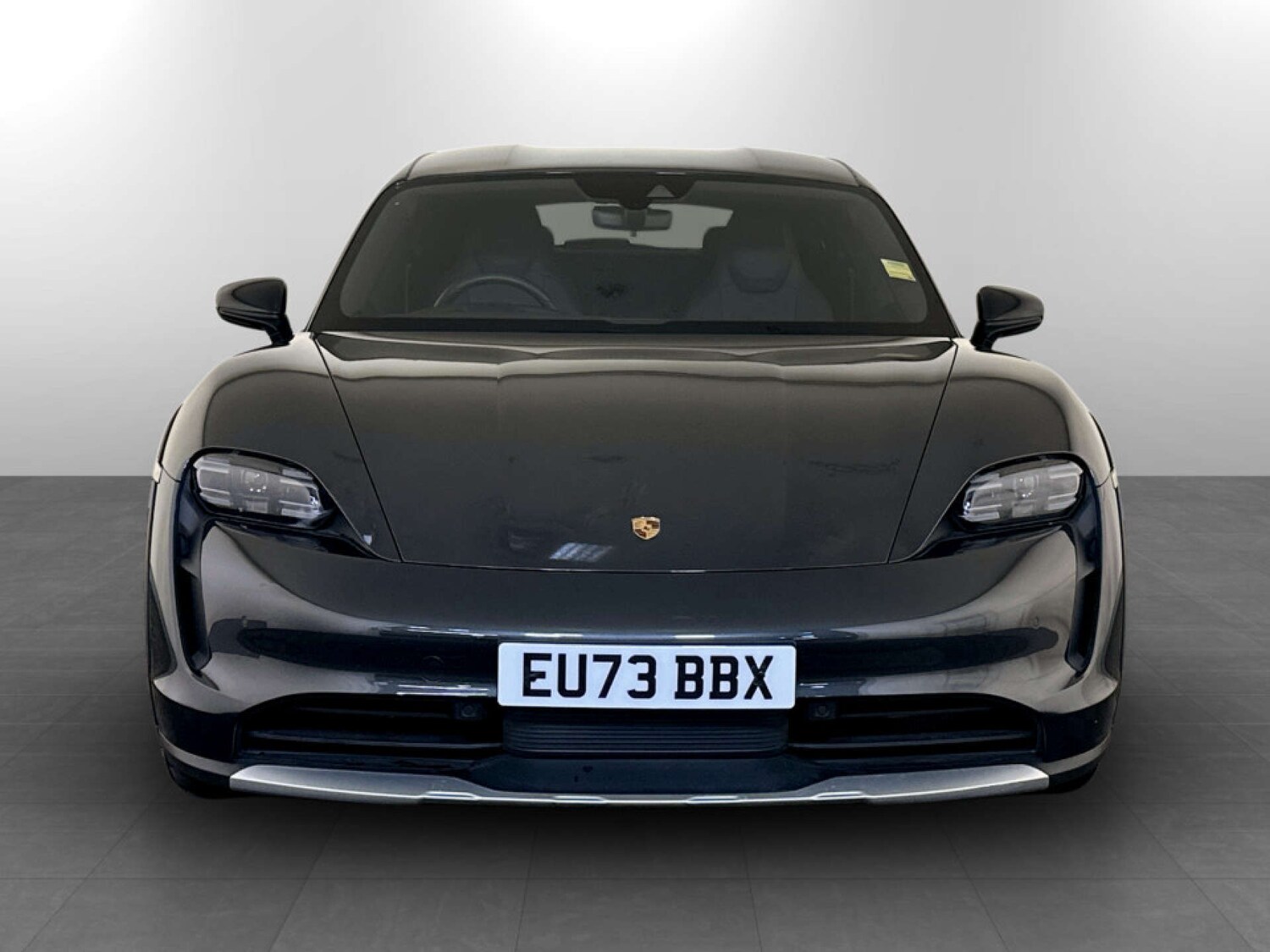 Used Porsche Taycan 2023 for sale - 78223475: Photo 5