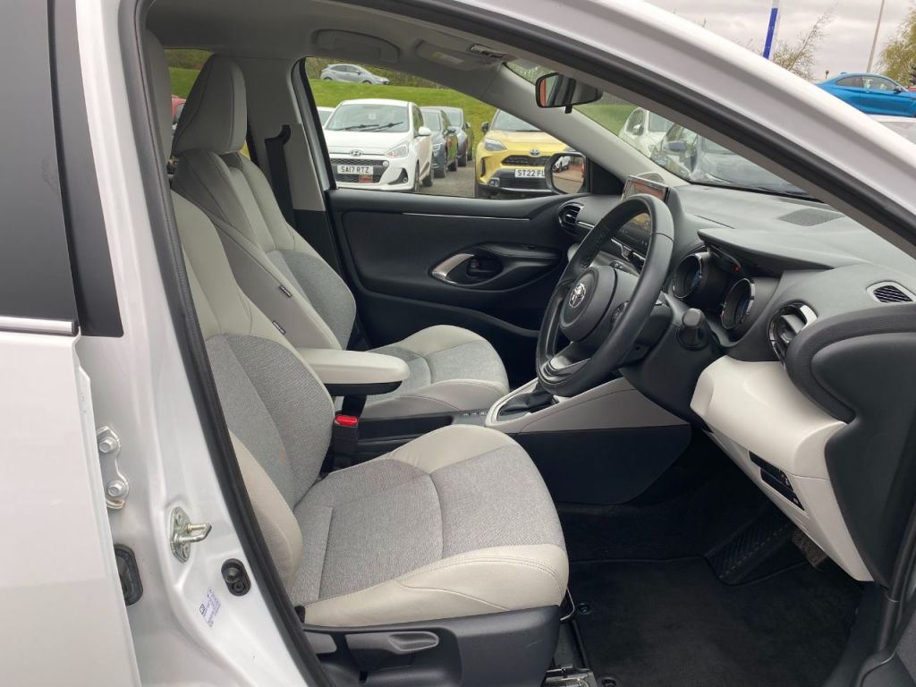 Used Toyota Yaris 2022 for sale - 76840415: Photo 10