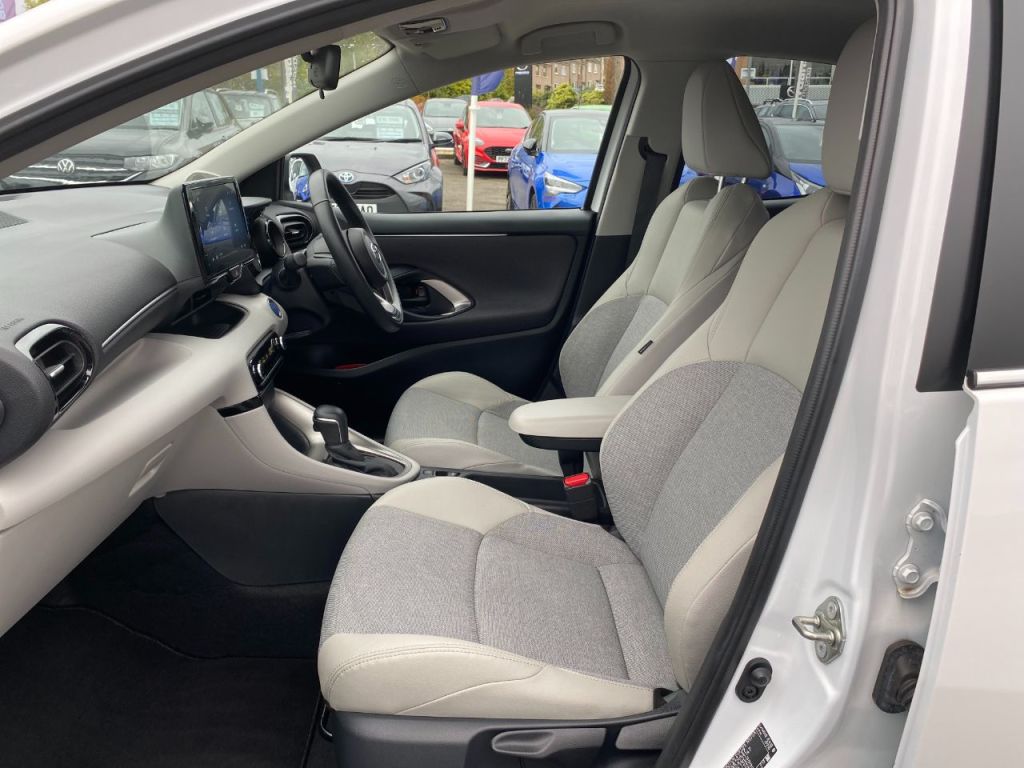 Used Toyota Yaris 2022 for sale - 76840415: Photo 12