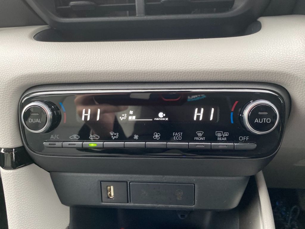 Used Toyota Yaris 2022 for sale - 76840415: Photo 24