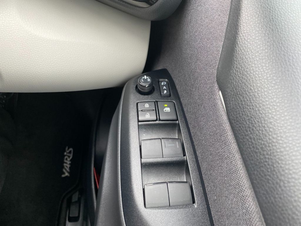 Used Toyota Yaris 2022 for sale - 76840415: Photo 25