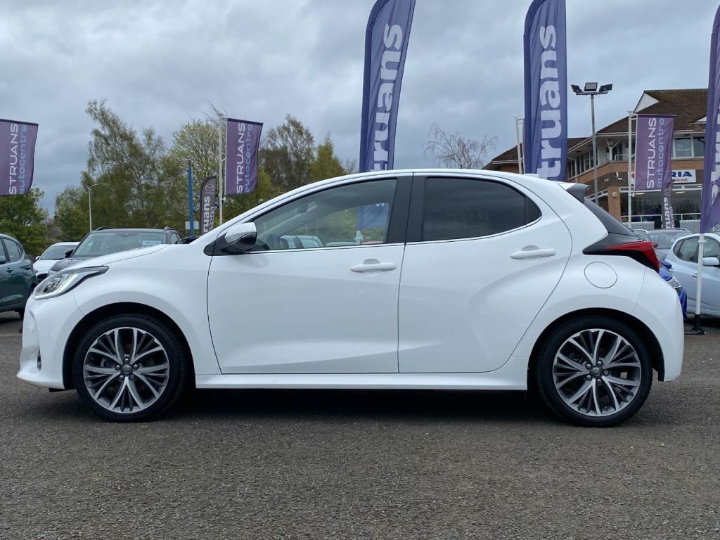 Used Toyota Yaris 2022 for sale - 76840415: Photo 4