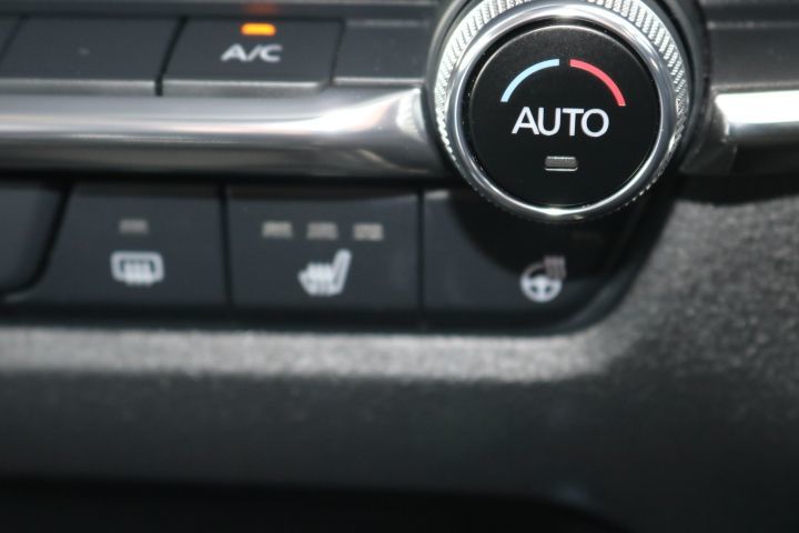 Used Mazda CX-30 2022 for sale - 76840558: Photo 30