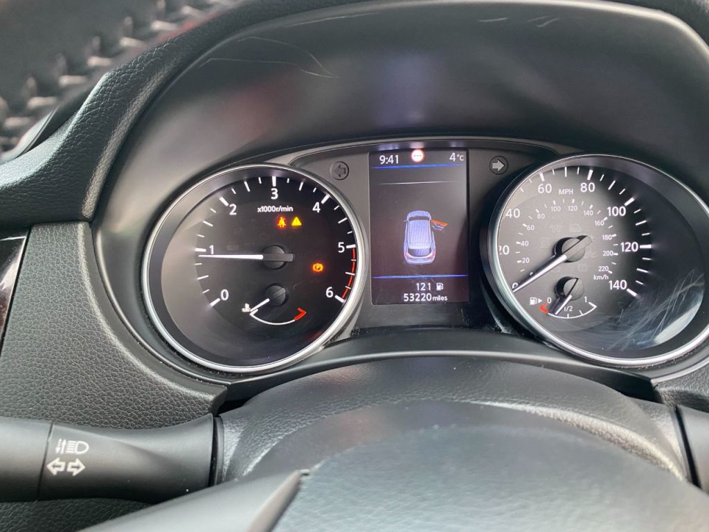 Used Nissan Qashqai 2018 for sale - 76840517: Photo 12