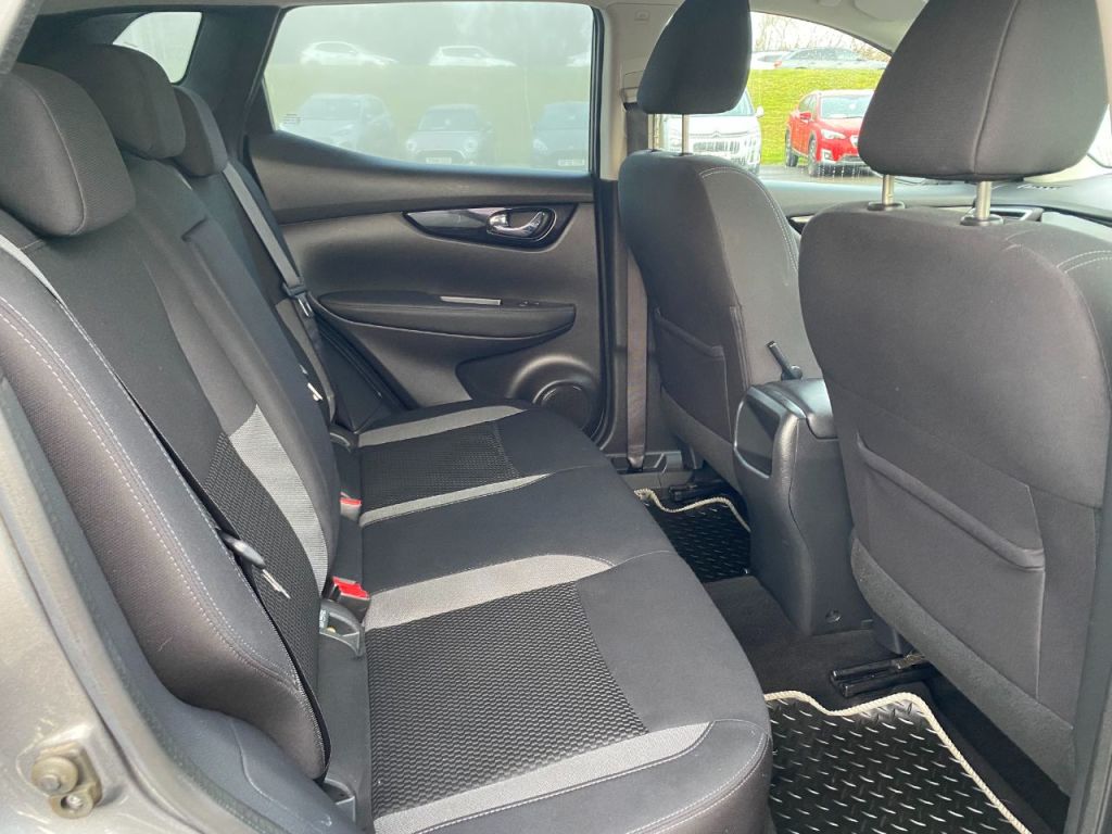 Used Nissan Qashqai 2018 for sale - 76840517: Photo 9