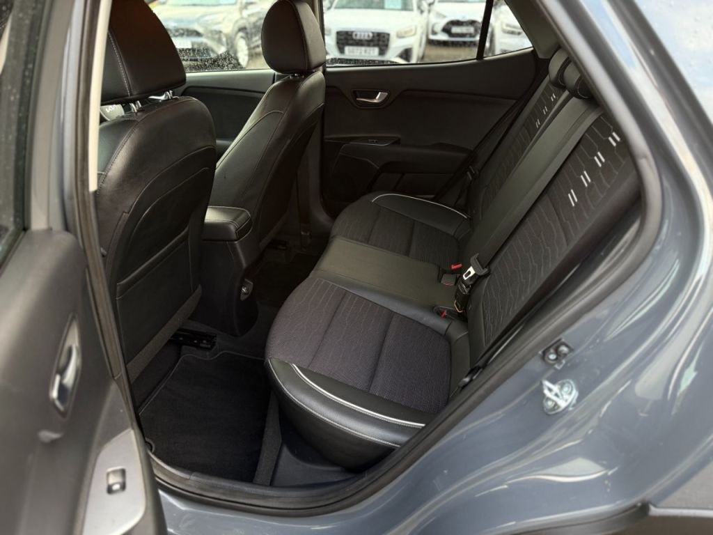 Used Kia Stonic 2023 for sale - 76840427: Photo 18