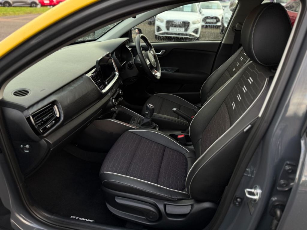 Used Kia Stonic 2023 for sale - 76840427: Photo 19