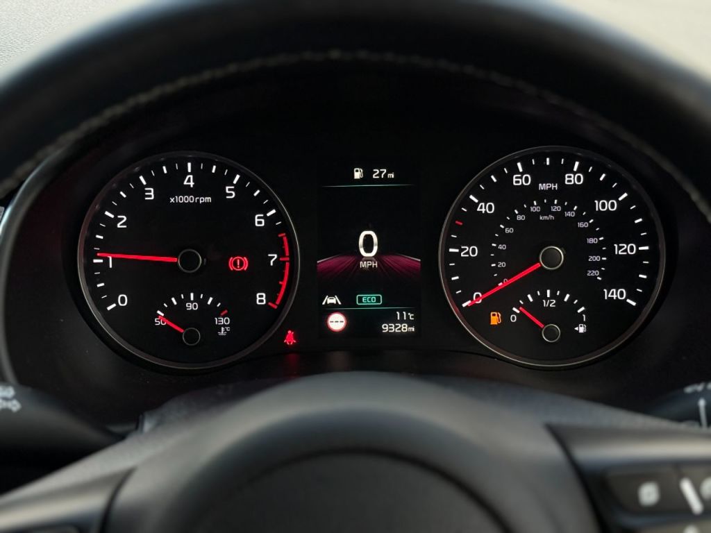 Used Kia Stonic 2023 for sale - 76840427: Photo 26