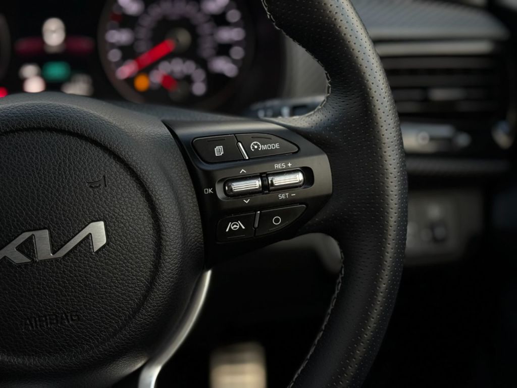 Used Kia Stonic 2023 for sale - 76840427: Photo 28