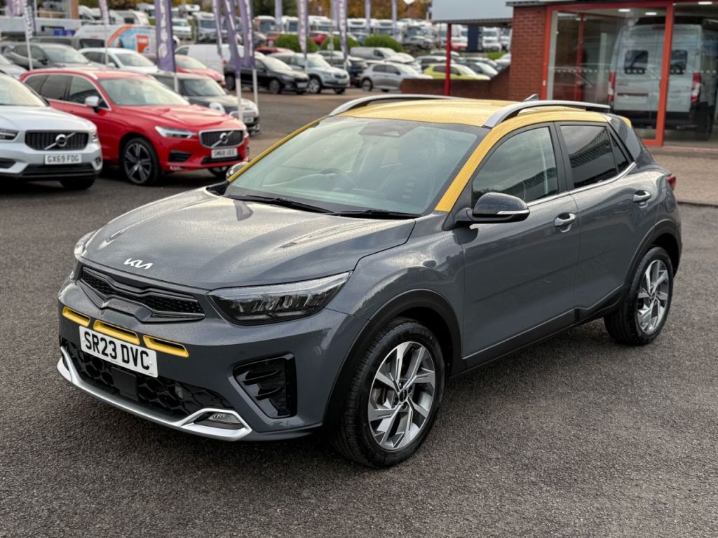 Used Kia Stonic 2023 for sale - 76840427: Photo 4