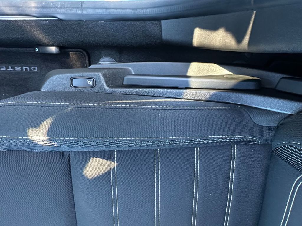 Used Dacia Duster 2023 for sale - 76840523: Photo 12