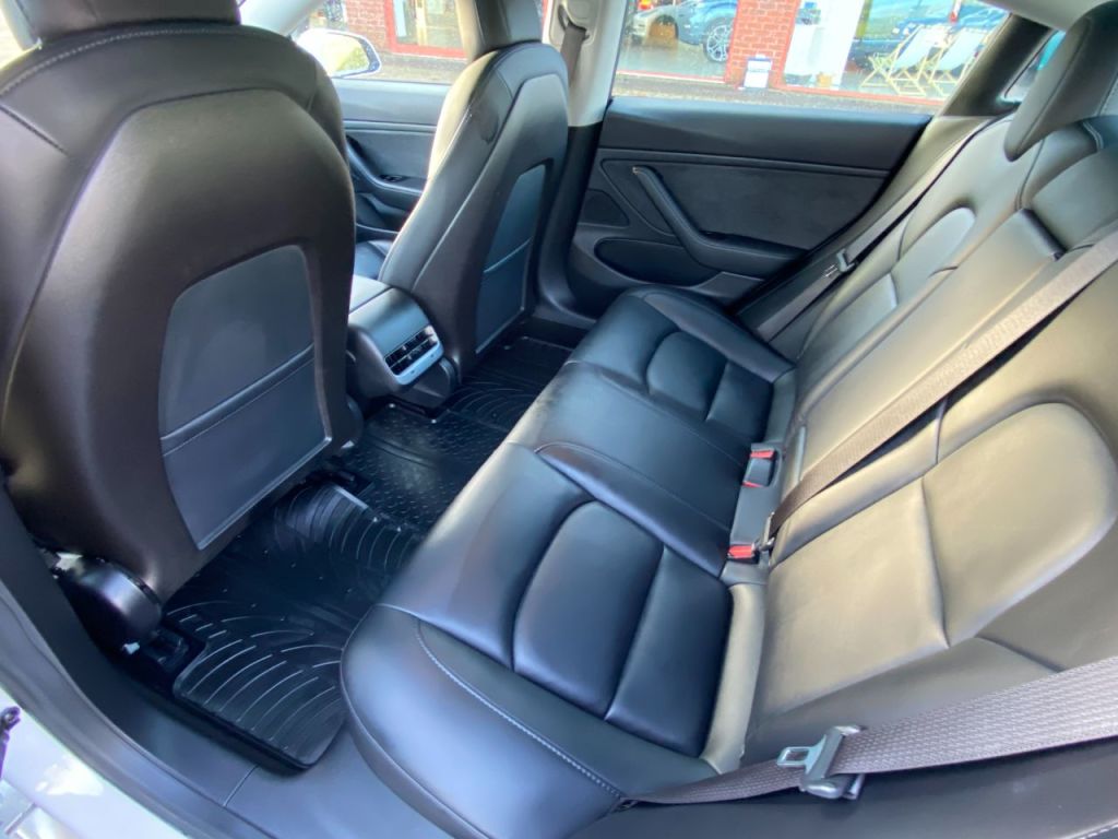 Used Tesla Model 3 2020 for sale - 76840419: Photo 11