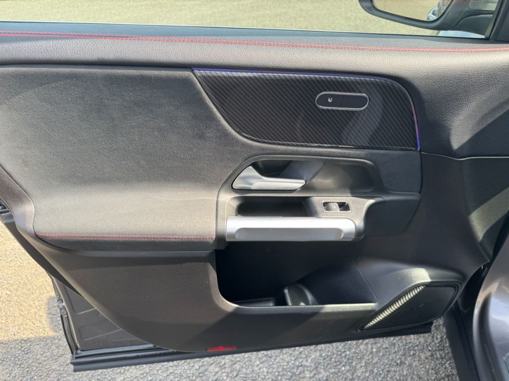 Used Mercedes-Benz GLB 2020 for sale - 76840446: Photo 47