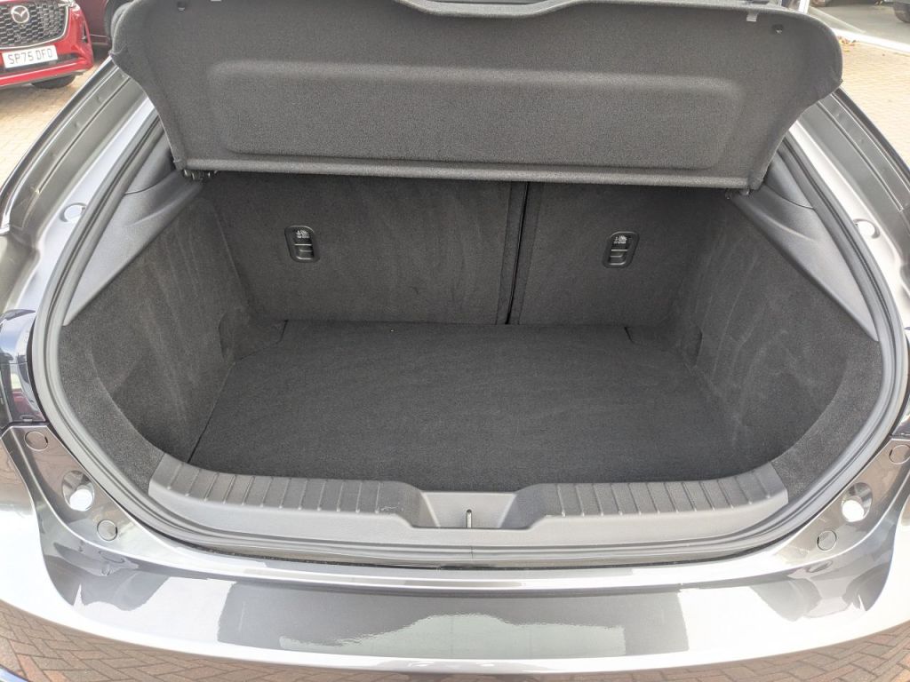 Used Mazda Mazda3 2025 for sale - 76840500: Photo 10