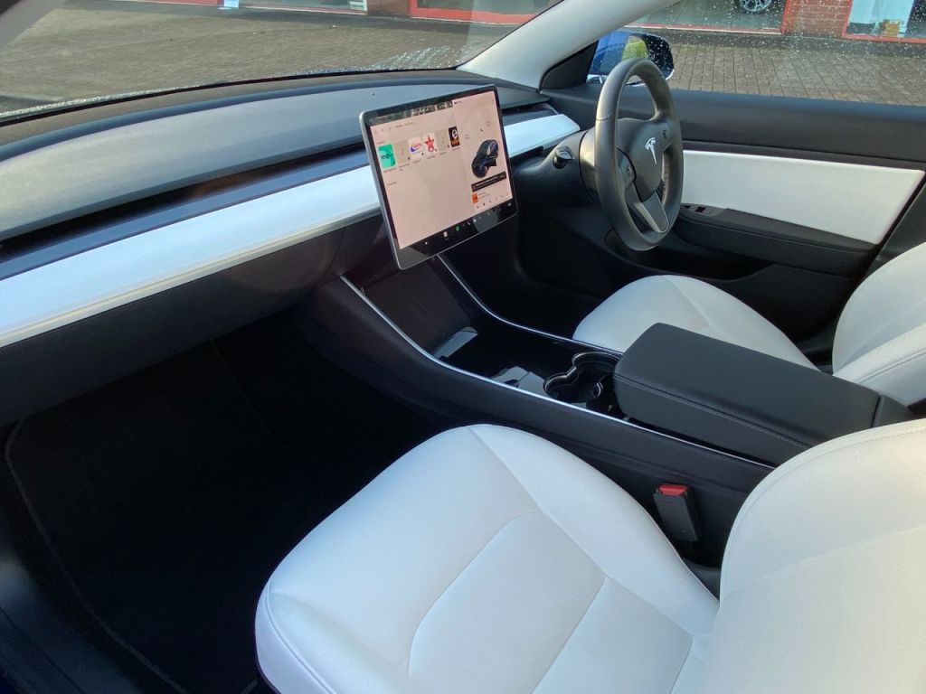 Used Tesla Model 3 2019 for sale - 76840481: Photo 13