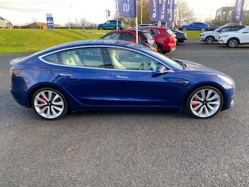 Used Tesla Model 3 2019 for sale - 76840481: Photo