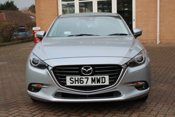 Used Mazda Mazda3 2017 for sale - 77666136: Photo 2