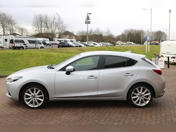 Used Mazda Mazda3 2017 for sale - 77666136: Photo