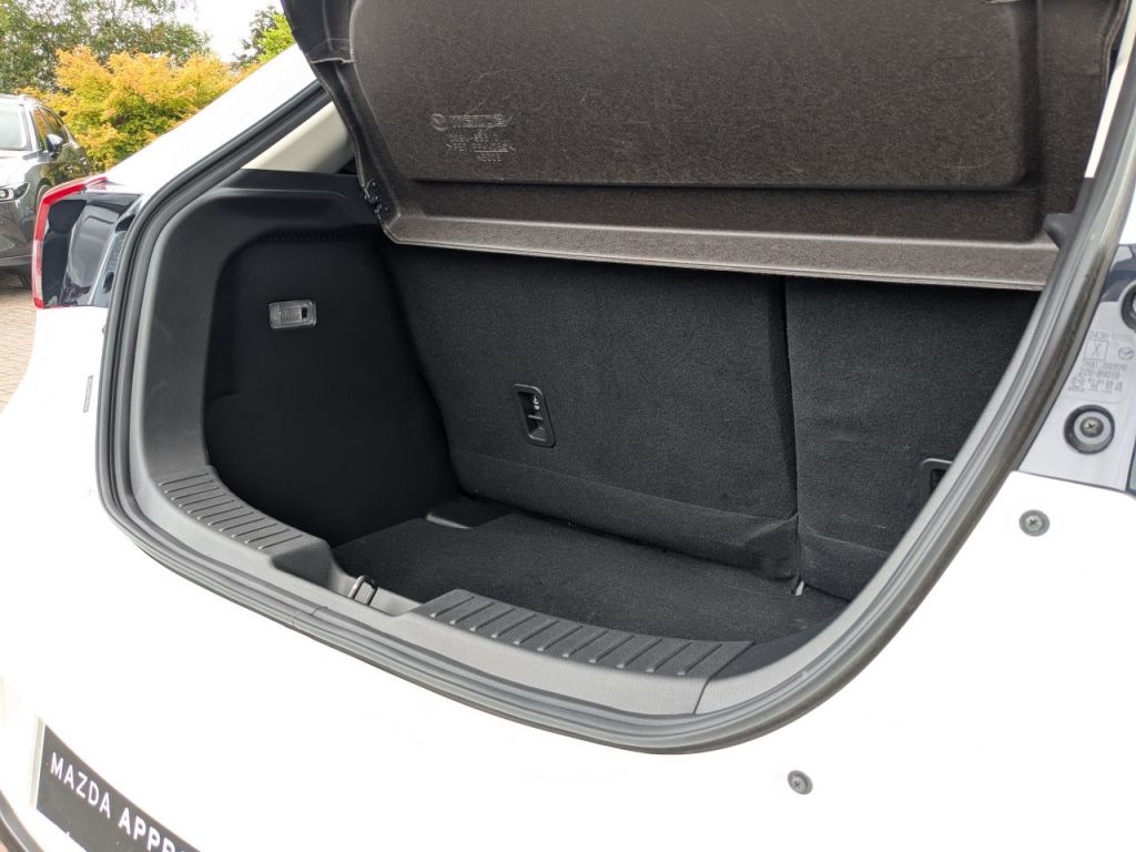 Used Mazda Mazda2 2024 for sale - 76840447: Photo 11