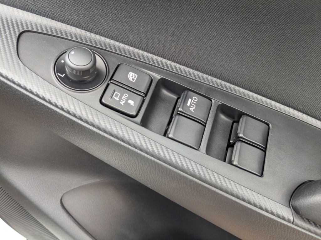 Used Mazda Mazda2 2024 for sale - 76840447: Photo 24