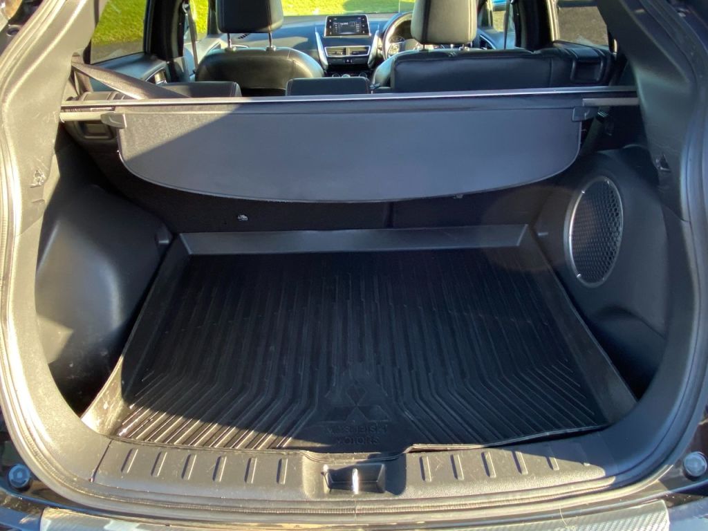 Used Mitsubishi Eclipse Cross 2018 for sale - 76840519: Photo 17