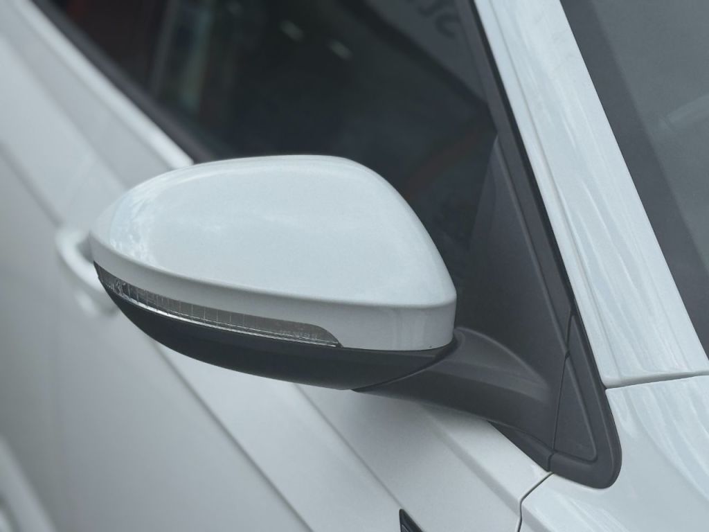 Used Volkswagen Taigo 2023 for sale - 76840454: Photo 14