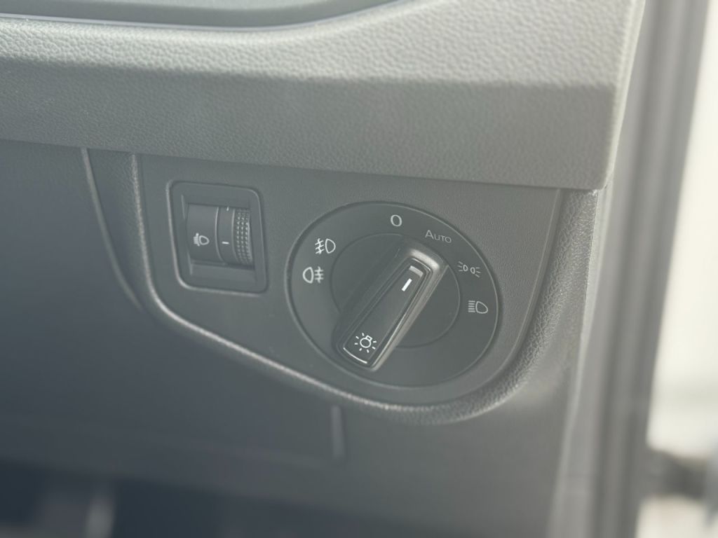 Used Volkswagen Taigo 2023 for sale - 76840454: Photo 32