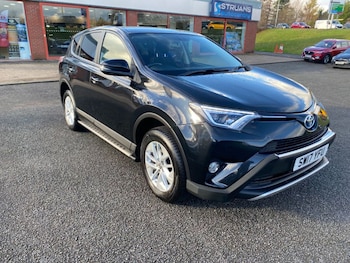 Used Toyota RAV4 2017 for sale - 76840561: Photo