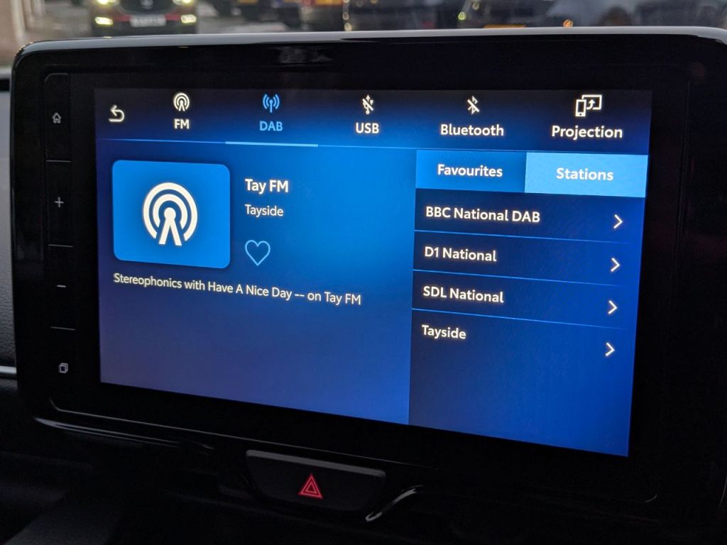 Used Mazda Mazda2 HYBRID 2025 for sale - 76840555: Photo 30