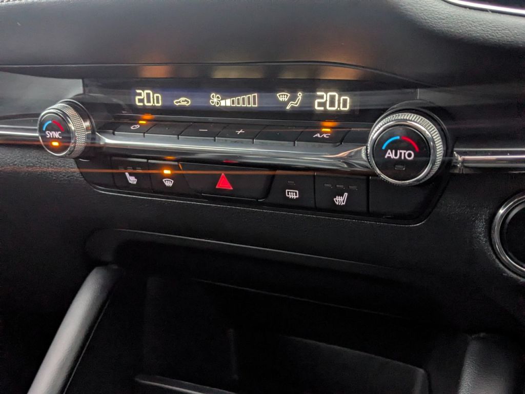 Used Mazda Mazda3 2022 for sale - 76859003: Photo 26