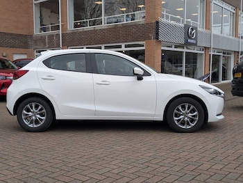 Used Mazda Mazda2 2022 for sale - 77830307: Photo
