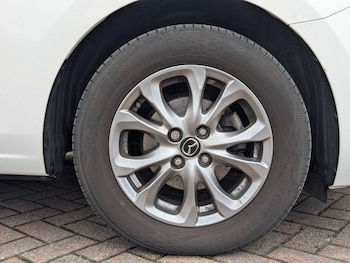 Used Mazda Mazda2 2022 for sale - 77830307: Photo