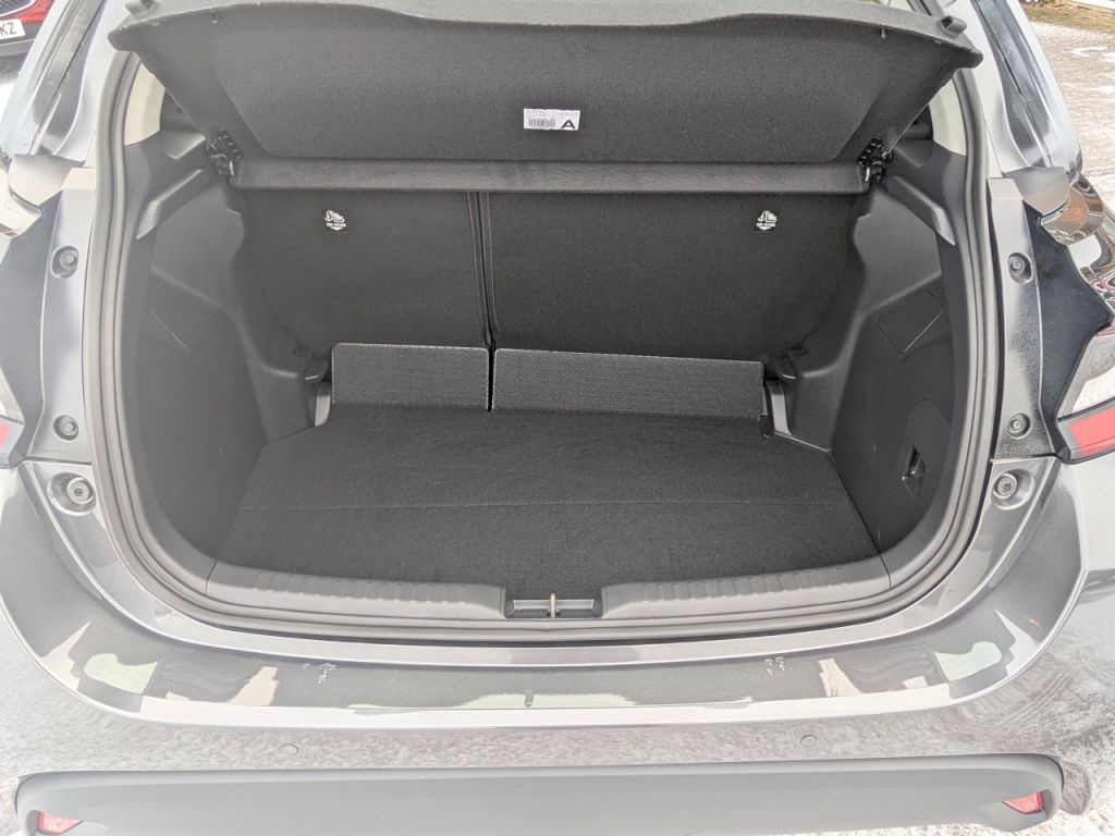 Used Mazda Mazda2 HYBRID 2025 for sale - 76840553: Photo 9