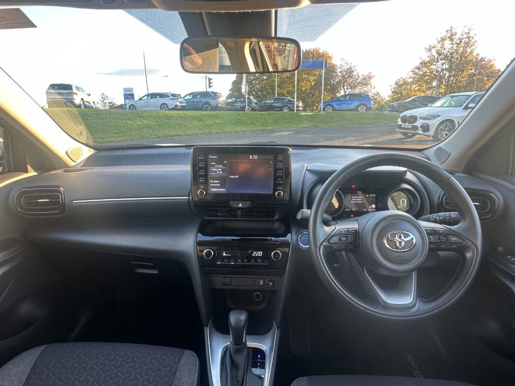 Used Toyota Yaris Cross 2023 for sale - 76840476: Photo 11