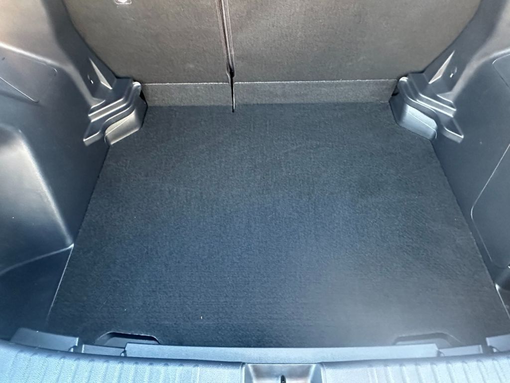 Used Toyota Yaris Cross 2023 for sale - 76840476: Photo 16