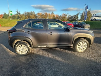 Used Toyota Yaris Cross 2023 for sale - 76840476: Photo