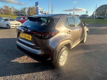 Used Toyota Yaris Cross 2023 for sale - 76840476: Photo