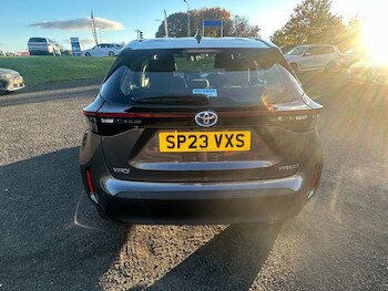 Used Toyota Yaris Cross 2023 for sale - 76840476: Photo