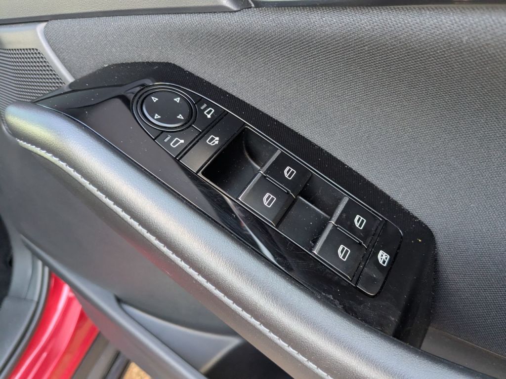 Used Mazda CX-30 2023 for sale - 76840455: Photo 25