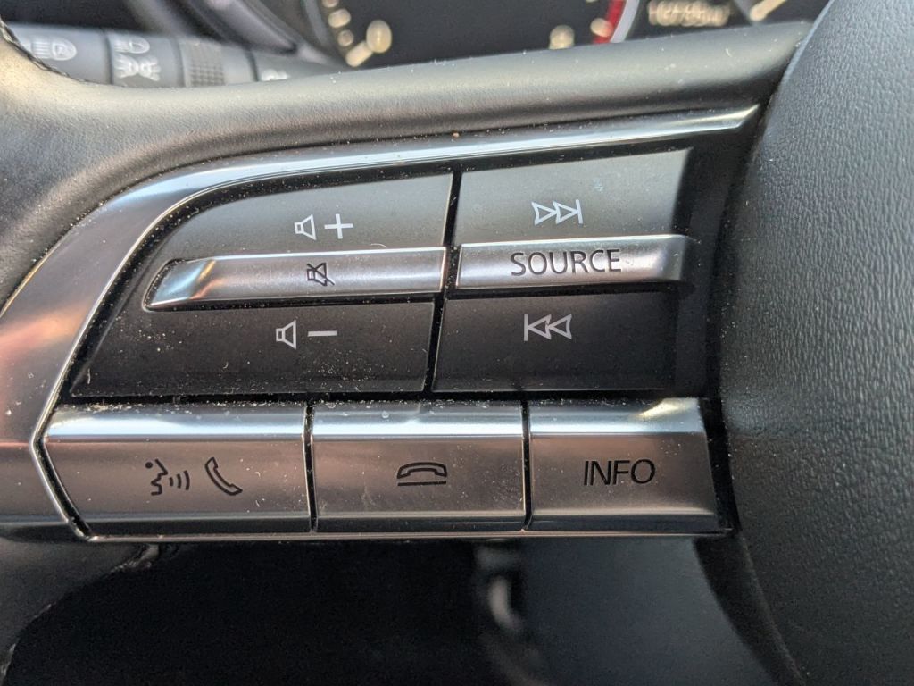 Used Mazda CX-30 2023 for sale - 76840455: Photo 31