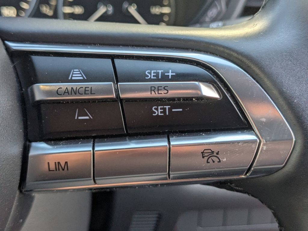 Used Mazda CX-30 2023 for sale - 76840455: Photo 32