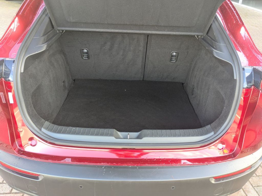 Used Mazda CX-30 2023 for sale - 76840455: Photo 9