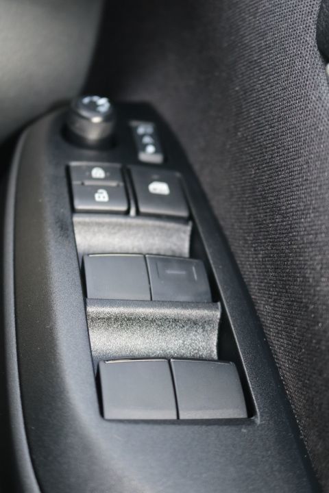 Used Mazda Mazda2 HYBRID 2025 for sale - 76840474: Photo 30