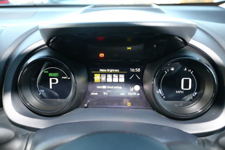 Used Mazda Mazda2 HYBRID 2023 for sale - 76840486: Photo 21