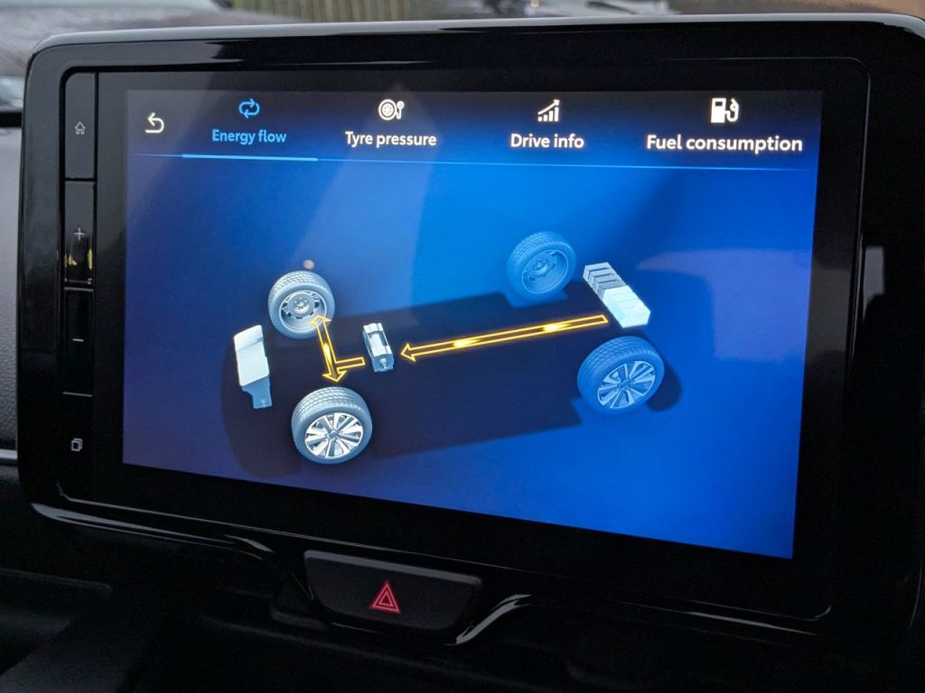 Used Mazda Mazda2 HYBRID 2025 for sale - 76858999: Photo 28